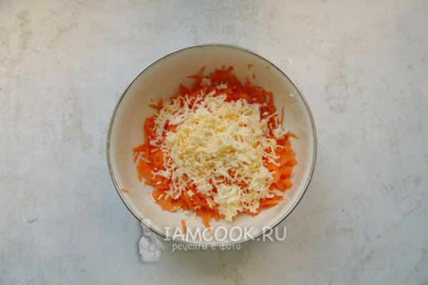 Салат с морковью и свежим огурцом