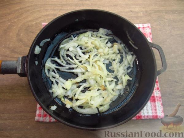 Салат с сердечками, огурцами, грибами и горошком