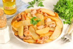 Жареная свинина с картошкой