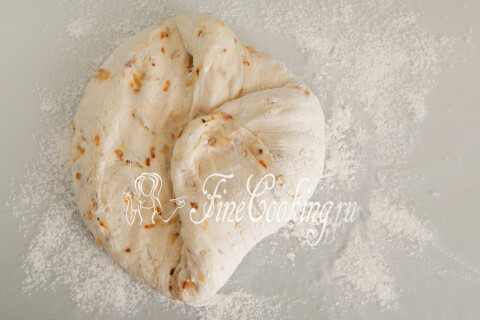 Белый хлеб с луком в духовке в домашних условиях