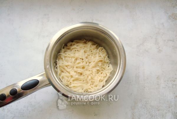 Лагман со стручковой фасолью